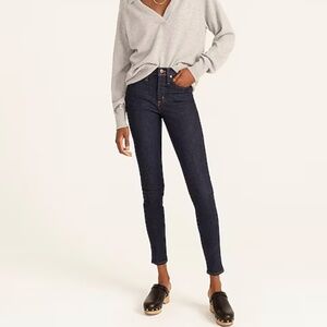 J.Crew 9" mid-rise toothpick jean in Classic Rinse wash - size 29 classic length